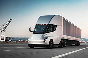 Tesla promite că va livra primele camioane electrice de serie Semi în acest an, iar prima versiune va avea 800 km autonomie