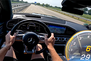(VIDEO) Un Mercedes-AMG GLS 63, cu limita electronică dezactivată, reuşeşte să atingă aproape 300 km/h pe o autostradă din Germania