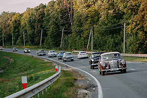 (FOTO) Cum a fost la Distinguished Gentleman's Drive în Moldova, evenimentul dedicat maşinilor clasice şi pasionaţilor de ele