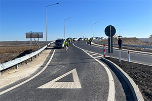 Sectorul de drum M3 între Porumbrei şi Cimişlia, din ceea ce trebuia să fie prima autostradă din Moldova, a fost finalizat, iar circulaţia pe el va fi deschisă în curând