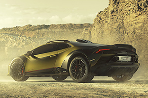 (VIDEO) Lamborghini a lansat Huracan Sterrato, un supercar care poate fi condus departe de asfalt şi care nu e un SUV