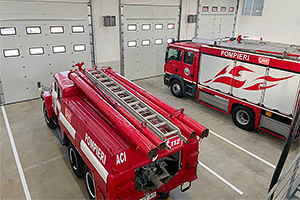 O nouă unitate de pompieri a fost inaugurată la Ştefan Vodă, dotată cu camioane MAN şi un ZIL de demult