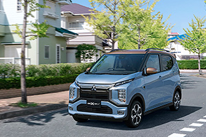 Mitsubishi are o maşină electrică bizară şi uşoară, de doar 1100 kg, pe care o vinde doar în Japonia