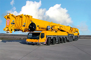 Ingineria curioasă a uriaşului camion cu macara Liebherr LTM 11200-9.1, care poate ridica până la 1200 tone