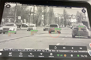 (VIDEO) Poliţia din Moldova are un nou sistem cu camere pe maşinile de patrulare, care documentează automat încălcările şoferilor