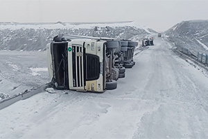 (VIDEO) Viaţă de şofer de camion prin China, Kazahstan şi Siberia, cu 15 zile la vamă iarna şi curse de 30 de zile
