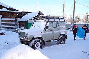(VIDEO) Cum sunt pregătite, încălzite şi pornite maşinile în Yakutia, regiunea în care -50 grade Celsius e o temperatură uzuală de iarnă