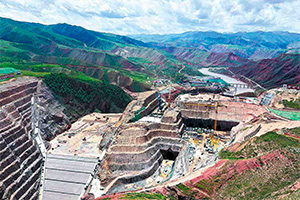 China construieşte o hidrocentrală uriaşă la o altitudine record de 5000 metri