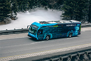 Regiunea Quebec din Canada cumpără un număr record de 1229 autobuze electrice, care trebuie să reziste 16 ani şi 1 milion km în condiţiile climei nordice
