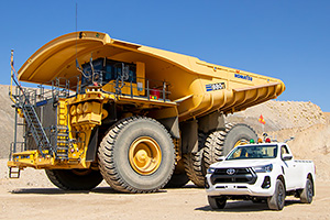 Toyota şi Komatsu dezvoltă un sistem de condus autonom integrat, între camioanele miniere şi maşini, pentru ca acestea să poată munci împreună