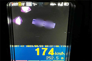 Un Hyundai, surprins de radar cu 174 km/h pe bulevardul Dacia din Chişinău, iar şoferul a scăpat doar cu amendă