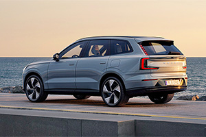 Volvo amână startul producţiei SUV-ului electric EX90, din cauza unor probleme