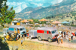Istoria uitată a expediţiei cu două camioane Tatra prin Asia şi Australia, care se stricau aproape în fiecare zi