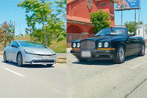(VIDEO) Doi youtuberi încearcă să afle care maşină o fi mai bună, o Toyota Prius nouă sau un Bentley Azure clasic, la acelaşi preţ