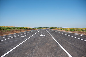 Cum arată noul drum direct între Căuşeni şi Anenii-Noi în Moldova, aflat pe ultima sută de metri înainte de inaugurarea din septembrie