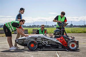 (VIDEO) Studenţii ingineri din Elveţia au creat o maşină electrică ce a stabilit recordul mondial la cea mai rapidă acceleraţie