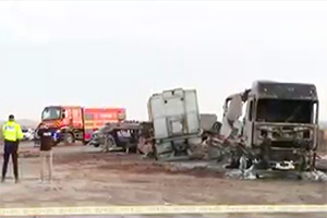 (VIDEO) Explozie pe şantierul autostrăzii A7 din România, la o magistrală de gaz, pe care muncitorii par să o fi deteriorat din greşeală