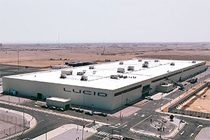 Lucid şi-a prezentat deja fabrica din Arabia Saudită şi a început producţia de maşini electrice în ea, cu o susţinere guvernamentală uriaşă