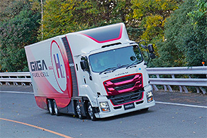 Isuzu testează un camion nou pe hidrogen, cu tehnologie Honda, care e mai greu decât unul electric