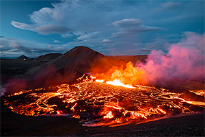 Oamenii din ştiinţă din Islanda vor să foreze direct într-un vulcan, pentru a face uz de energia regenerabilă a acestuia