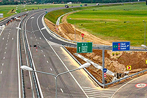 Proiectul primei autostrăzi din Republica Moldova se mişcă din loc, a fost semnat primul acord cu Banca Europeană de Investiţii
