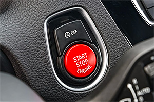 O mecanică din SUA a descoperit că sistemul start stop al Toyota are implantată o limitare la numărul de reporniri care pot fi făcute cu un demaror