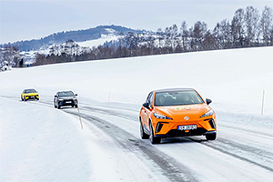 Norvegienii au testat autonomia a 23 de maşini electrice în condiţii de iarnă, zăpadă şi vânt, până la epuizarea bateriei, iar un model chinezesc a ieşit învingător