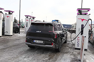 (VIDEO) O distanţă de 1000 km parcurşi în Norvegia cu Kia EV9 arată că maşinile electrice mari pot consuma foarte mult, iar modelele coreene pot avea ciudăţenii