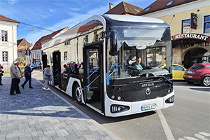 Oraşul Sebeş a primit primul autobuz electric ATP, asamblat în România, cu până la 360 km autonomie