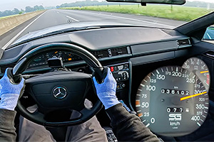 (VIDEO) Un Mercedes SG65, adică un W124 cu motor V12 creat de Stern Garage, a atins peste 300 km/h pe o autostradă fără limită de viteză din Germania