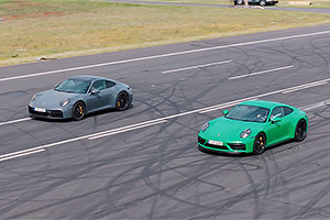 (VIDEO) Noul Porsche 911 GTS hibrid a demonstrat cu cât poate fi mai rapid decât versiunea anterioară 911 GTS, non-hibridă