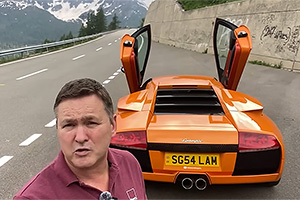 (VIDEO) Un britanic a atins 480.000 km parcurşi cu un Lamborghini Murcielago, pe care-l deţine de când e nou