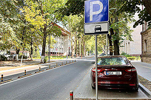 Primăria Chişinău vrea să introducă parcări cu plată în întreg oraşul şi iniţiază consultări publice despre preţurile propuse şi conceptul de aplicare