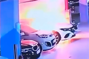 (VIDEO) Un Mercedes EQE electric a explodat într-o parcare din Coreea de Sud, afectând 140 de automobile, 480 de apartamente şi 23 de oameni