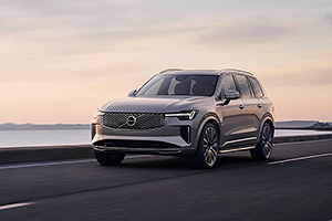 (VIDEO) Suedezii au lansat Volvo XC90 facelift, un model care preia din designul şi tehnologiile moderne ale SUV-ului electric EX90