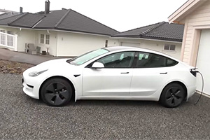 (VIDEO) Un youtuber din Norvegia a relevat care e degradarea unei baterii LFP de pe o Tesla Model 3 la doar 60 mii km parcurşi şi doi ani de exploatare