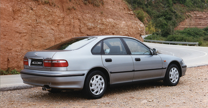 Poza istorică a zilei: Honda Accord, 1992-1998