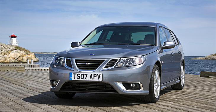 O nouă ofertă trăsnită pentru englezi, de această dată de la Saab: dacă nu-ţi poţi cumpăra un Saab nou, măcar să primeşti o emblemă nouă