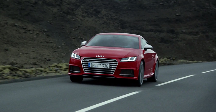 Noul Audi TTS aterizează din spaţiu într-un prim spot publicitar