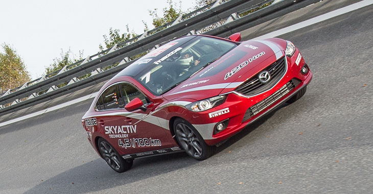 Mazda a bătut 20 de recorduri mondiale într-o cursă de 24 de ore!