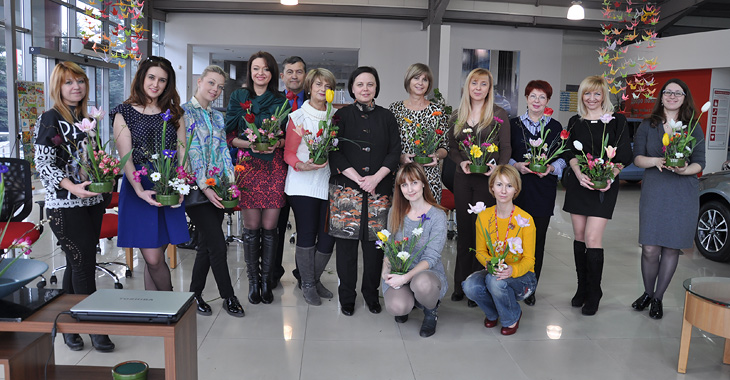 Lecţii de ikebana în showroom-ul Toyota Moldova