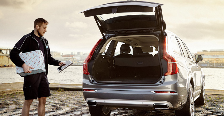 Volvo va livra cumpărăturile de revelion direct în maşină! (Video)