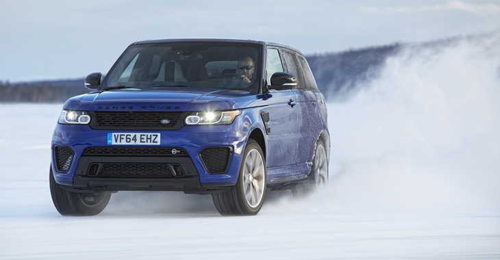 Iată cum e să conduci un Range Rover Sport SVR pe gheaţă! (Video)
