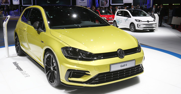 Noul Volkswagen Golf R Performance a zburat sub radar la Geneva (Video)