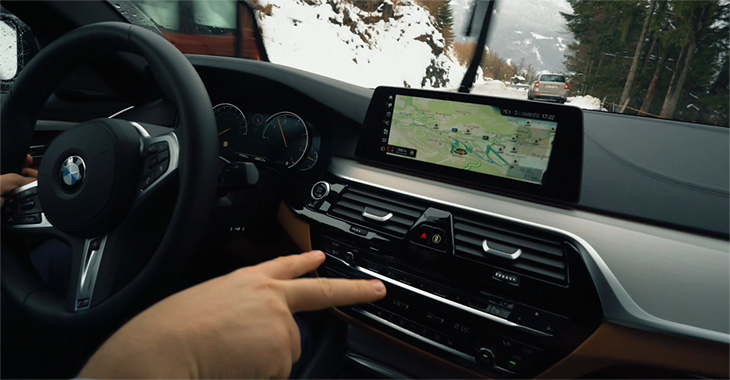 VIDEO din expediţie: Probăm pe viu recunoaşterea gesturilor în noul BMW Seria 5!