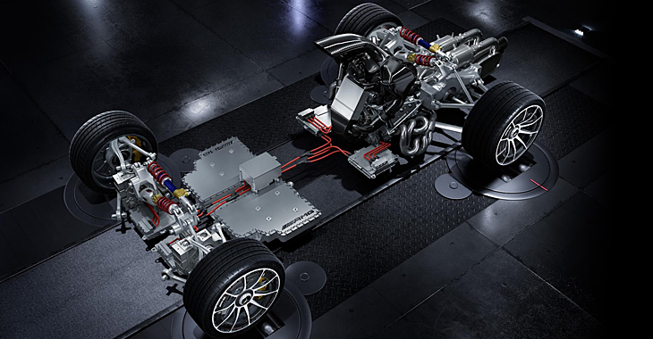 Mercedes-AMG Project One îşi etalează substratul tehnic derivat din Formula 1!