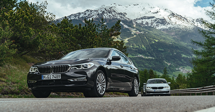 Ziua 5 în BMW Eleganza Grand Tour: maşinile şi motocicletele ajung prin cele mai izolate şi fascinante locuri din Alpi! (VIDEO)