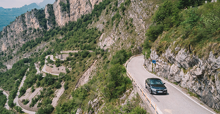 (VIDEO) O altfel de #EleganzaGT: BMW Seria 6 Gran Turismo explorează împrejurimile lacului Como