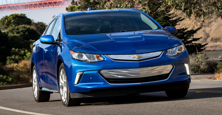 Chevrolet actualizează modelul hibrid Volt: bateriile vor putea fi încărcate de două ori mai rapid
