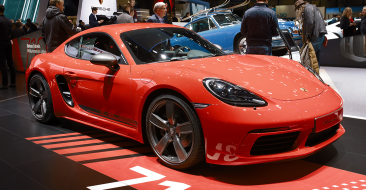 GENEVA: Standul Porsche dedicat puriștilor - noile 718 T Cayman și 718 T Boxster